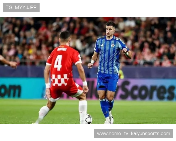 浙江队托利奇弧顶起脚爆射，皮球直挂死角